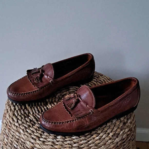 Allen‎ Edmonds Mens Nashua Brown Leather Tassel Loafers Black Rubber Soles S-12 Loafers & Slip-Ons